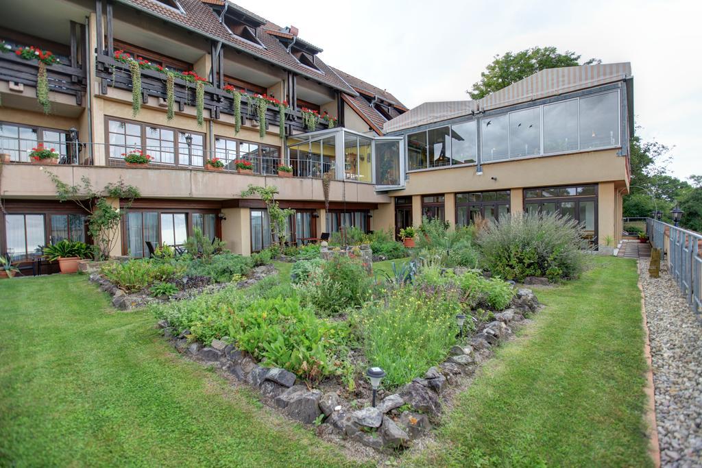 Kapuzinergarten Panoramahotel Breisach Ngoại thất bức ảnh